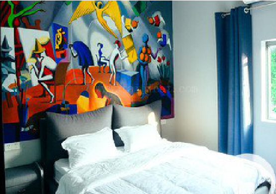 文成对于酒店的墙体彩绘而言更注重哪些方面？