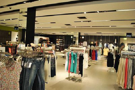 文成商场里的店面怎么装修？